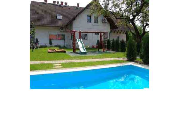 Ferienhaus Ferienhaus mit Pool, Siofok, Plattensee - Südufer, Plattensee, Ungarn, Bild 1