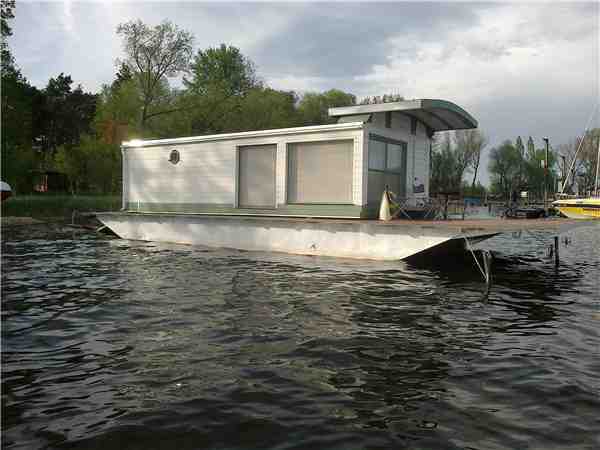 Ferienhaus 'Hausboot' im Ort Plaue